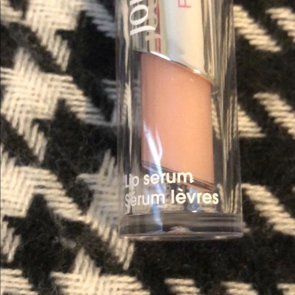 JOUVIANCE RESTRUCTIV PLUMP FX
LIP PLUMPING SERUM - Picture 5 of 5